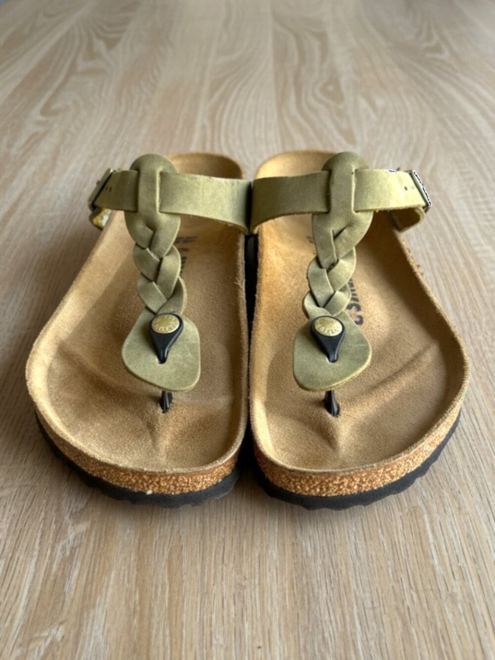 Birkenstock Gizeh Light Olive Green Oiled Leather Sandals Womens 9–9.5 EU 40 - Picture 6 of 12